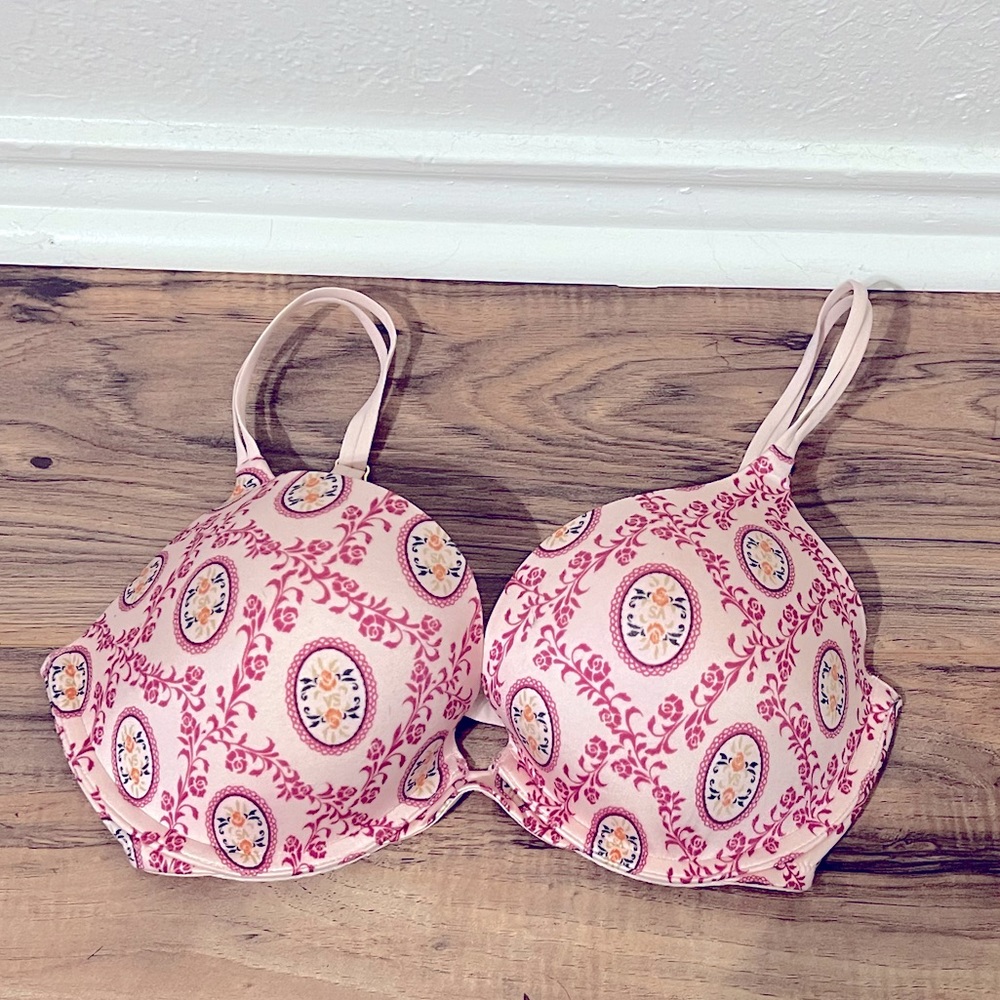 Victoria’s Secret Pink Oriental Floral Push-Up Bra